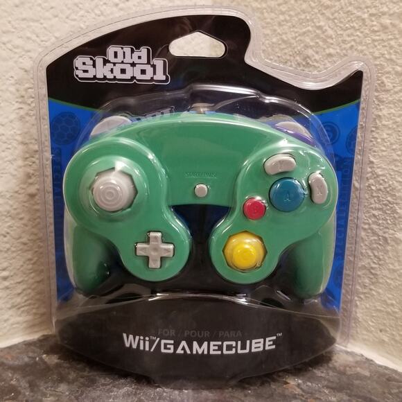 Gamecube Controller, Green (NEW) - Nintendo - Old Skool - Picture 1 of 7